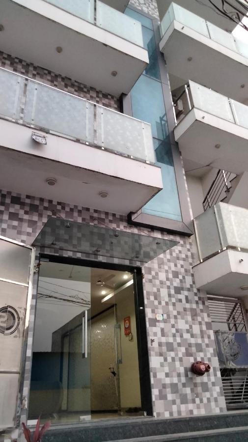 S.R. Residency Hotel Zirakpur Kültér fotó