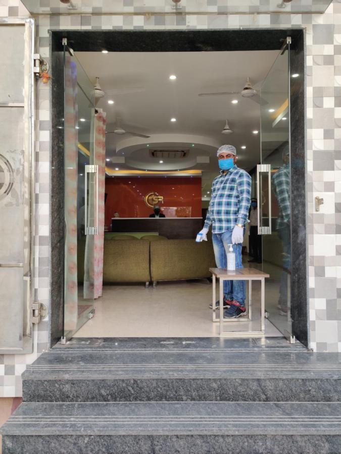 S.R. Residency Hotel Zirakpur Kültér fotó