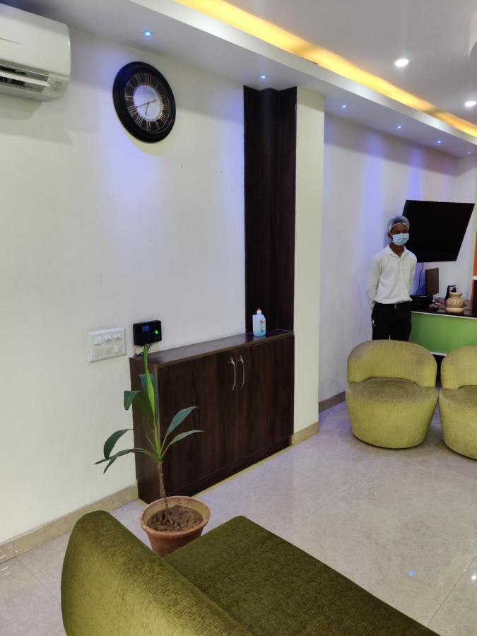 S.R. Residency Hotel Zirakpur Kültér fotó
